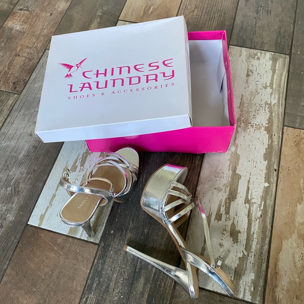 Women’s dress shoes